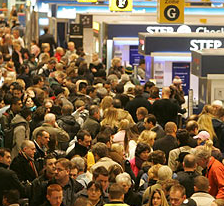 Stupid long unnecessary queue at Heathrow.